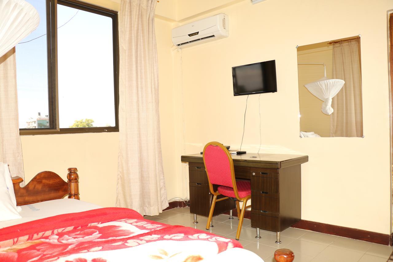 Dolphin Hotel Tanga Exterior photo