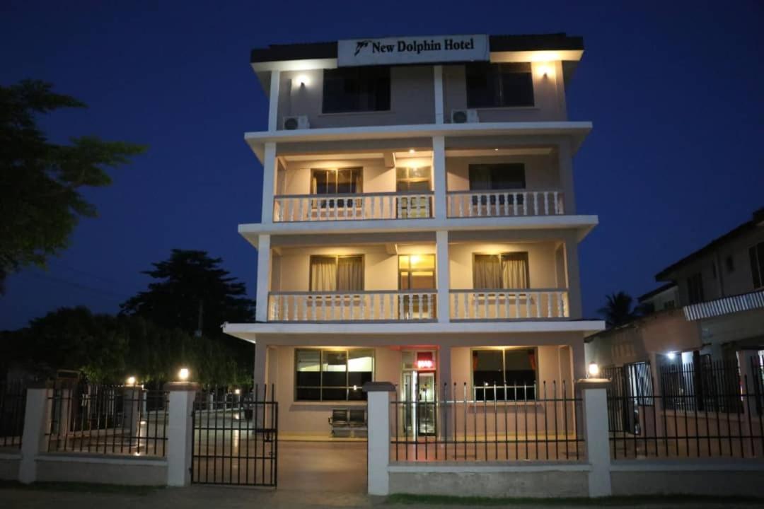 Dolphin Hotel Tanga Exterior photo